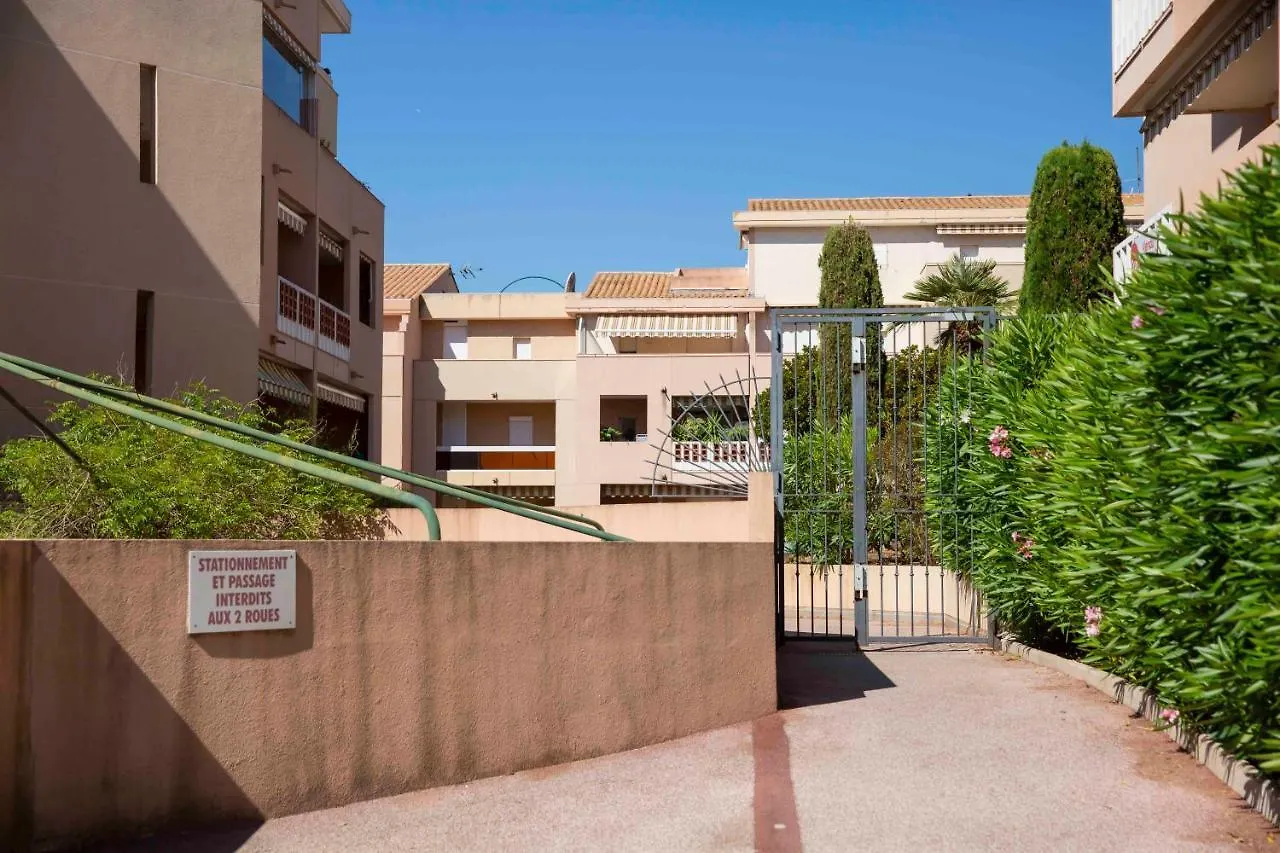 Apartment Le Ptit Max Centre Ville - Terrasse Sainte-Maxime