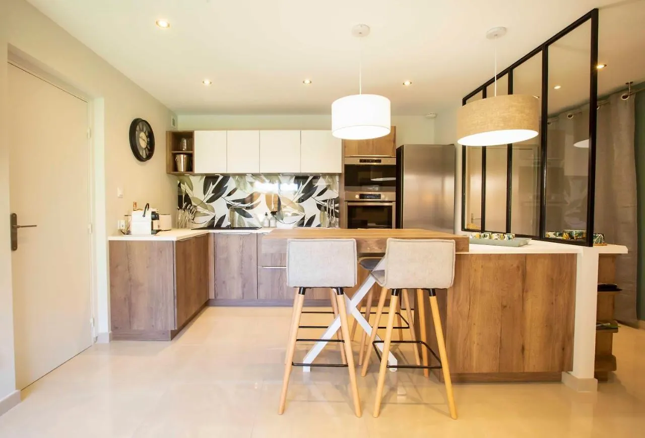Apartment Le Ptit Max Centre Ville - Terrasse Sainte-Maxime